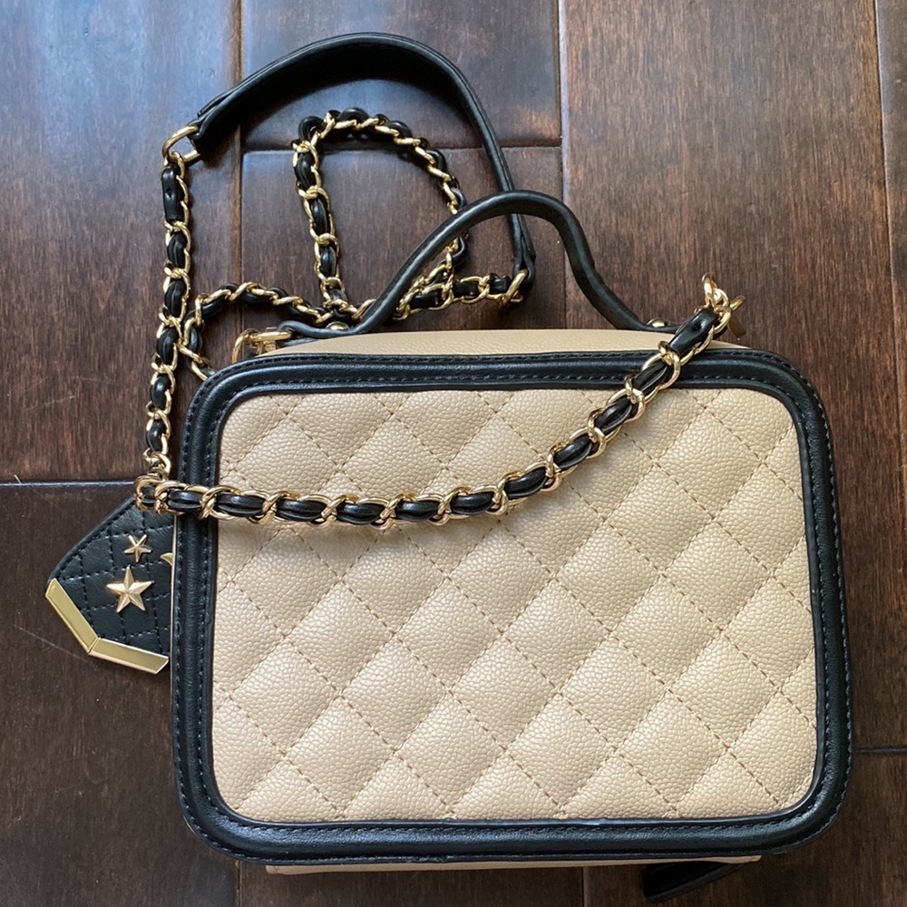 Classic Coco Style Quilted top handle + chain shoulder strap Handbag w Stars